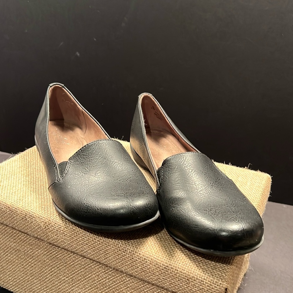 Natural Soul Black Flats Barely Worn Size 9.5